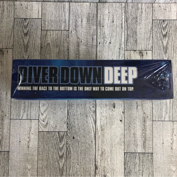 Tops Games - Diver Down Deep 2-4 Players Ocean Sea Diving  Simulation Card Game - Picture 6 of 11